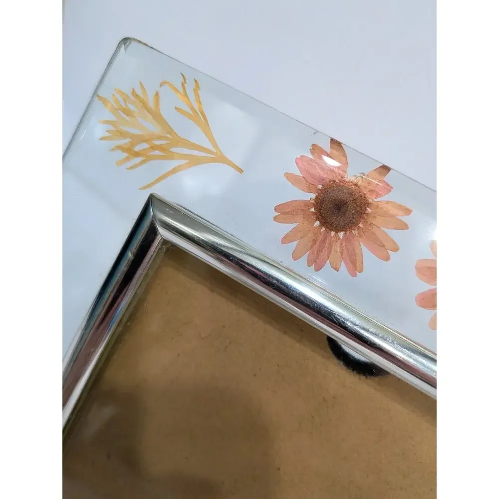 Unbranded vintage pressed